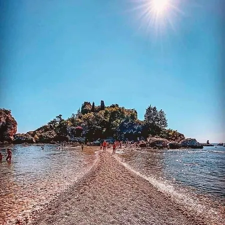 Sebastian House Lägenhet Giardini Naxos