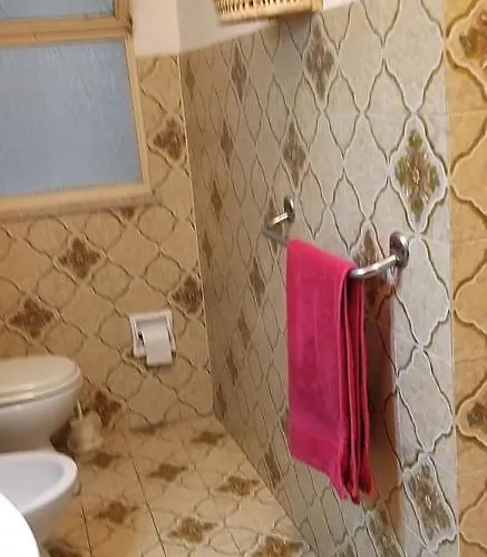 Sebastian House Apartment