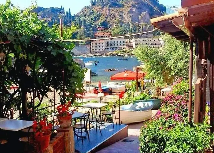 Sebastian House Apartment Giardini Naxos