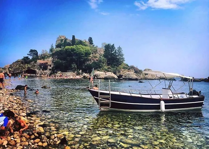 Sebastian House Apartment