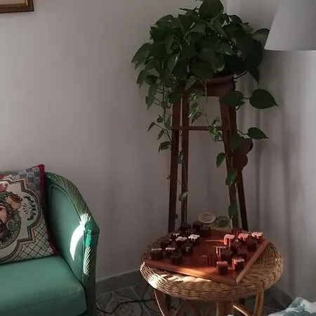 Sebastian House Apartment