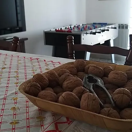 Sebastian House דירה *