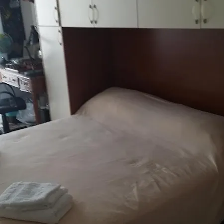 Sebastian House דירה *