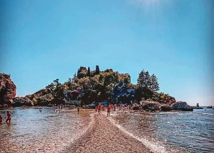 Sebastian House Apartman Giardini Naxos