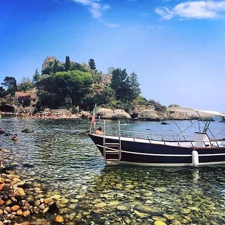 Sebastian House Apartment